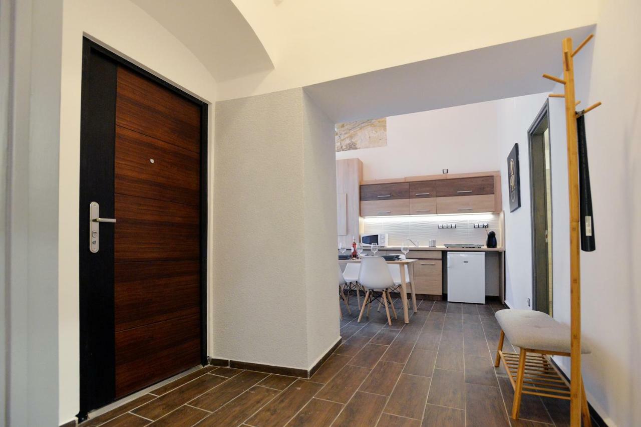 Pr Apartman Eger Luaran gambar
