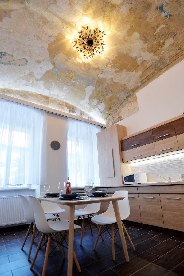 Pr Apartman Eger Luaran gambar
